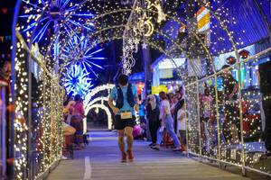 BIB: 
                            <button type="button" onclick="openModal(24875447)" class="btn btn-primary btn-sm float-right btn-popup" data-toggle="modal" data-target=".modal-high-quality">
                        <i class="fas fa-shopping-cart"></i> Add to Cart
                    </button>
                                            <button type="button" onclick="isThisMe(24875447, true)" class="btn btn-success btn-sm float-right btn-popup btn-isme hidden" data-toggle="tooltip" data-placement="bottom" title="นี่คือรูปของคุณใช่ไหม คลิกที่นี่เพื่อเอาเข้าอัลบั้ม">
                        <i class="fas fa-plus"></i> Add to album
                    </button>
                    <button type="button" onclick="isThisMe(24875447, false)" class="btn btn-warning btn-sm float-right btn-popup btn-isnotme hidden">
                        <i class="fas fa-ban"></i> Remove from album
                    </button>